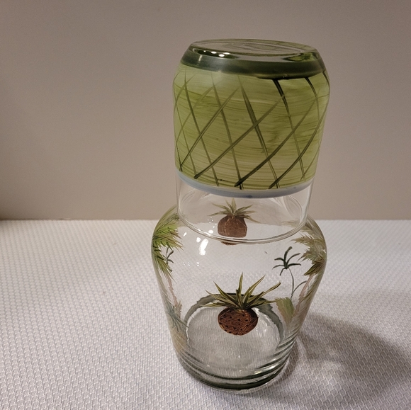 Tumble Up Bedside Pitcher. - Picture 5 of 5